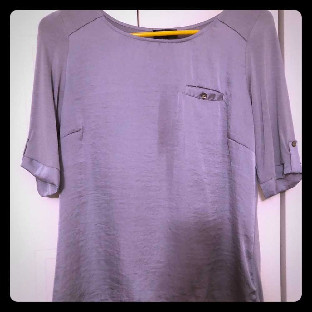 The Limited gray satin short sleeve top